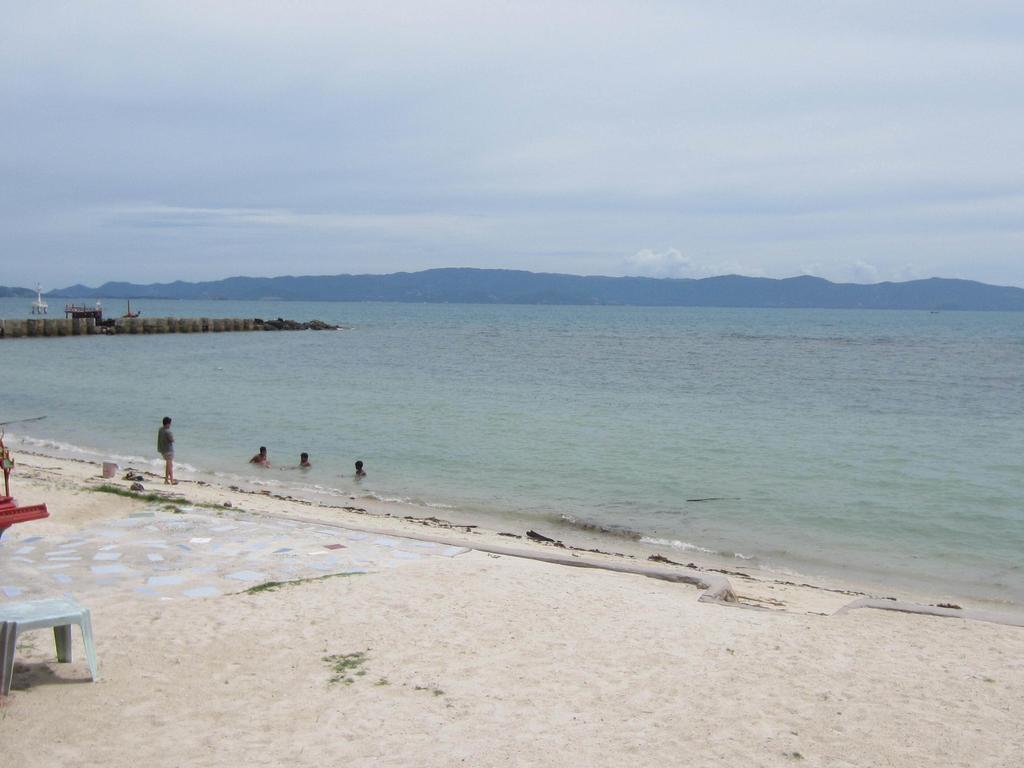 查鲁格别墅 哈林海滩 外观 照片